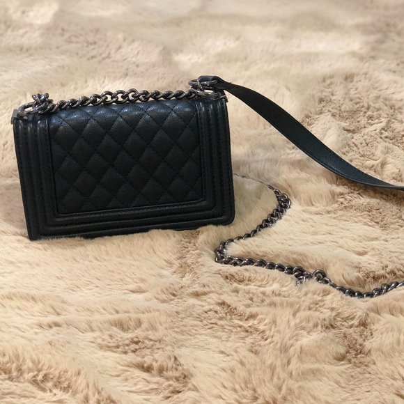 Forever 21 Quilted Chain Bag - Picture 2 of 6
